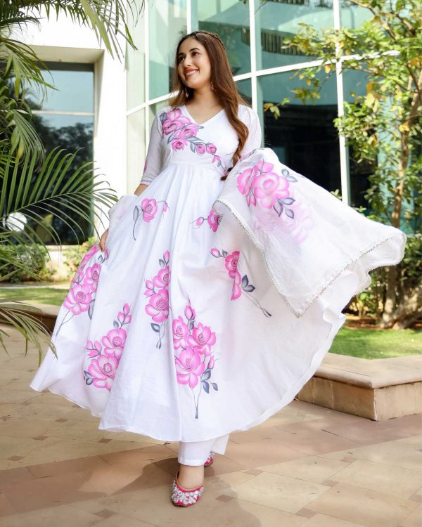 heavenly-white-color-georgette-digital-printed-fancy-gown