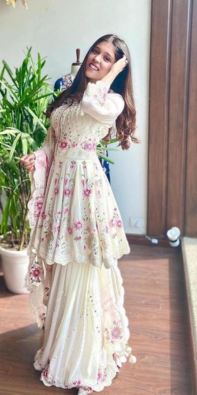 Pakistani Wedding Dress in White Gharara Kameez Style – Nameera by Farooq