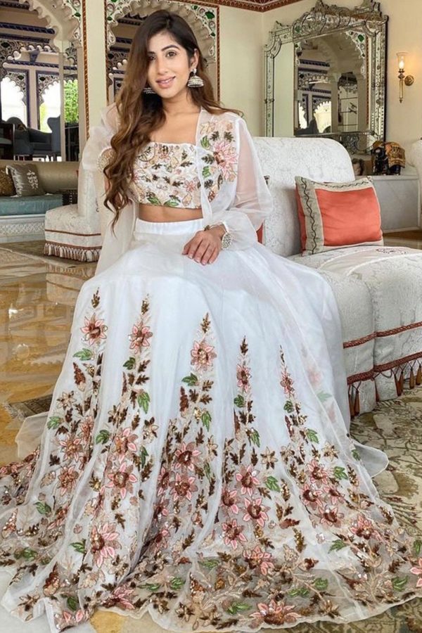 ethnic-stylish-wedding-special-white-color-georgette-lehenga-choli
