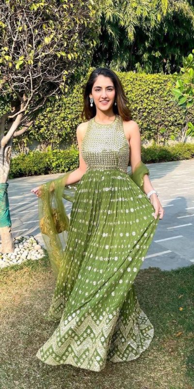 heavenly-party-wear-georgette-with-sequence-work-green-color-gown