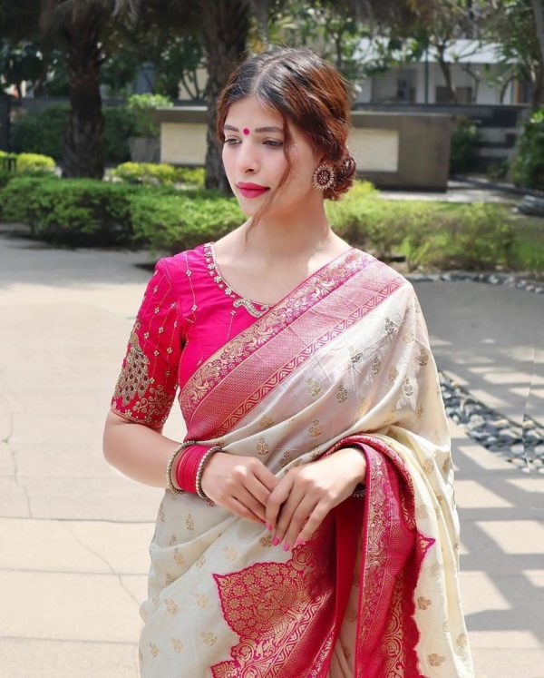 gorgeous-white-mor-banarasi-with-soft-lichi-silk-wedding-saree