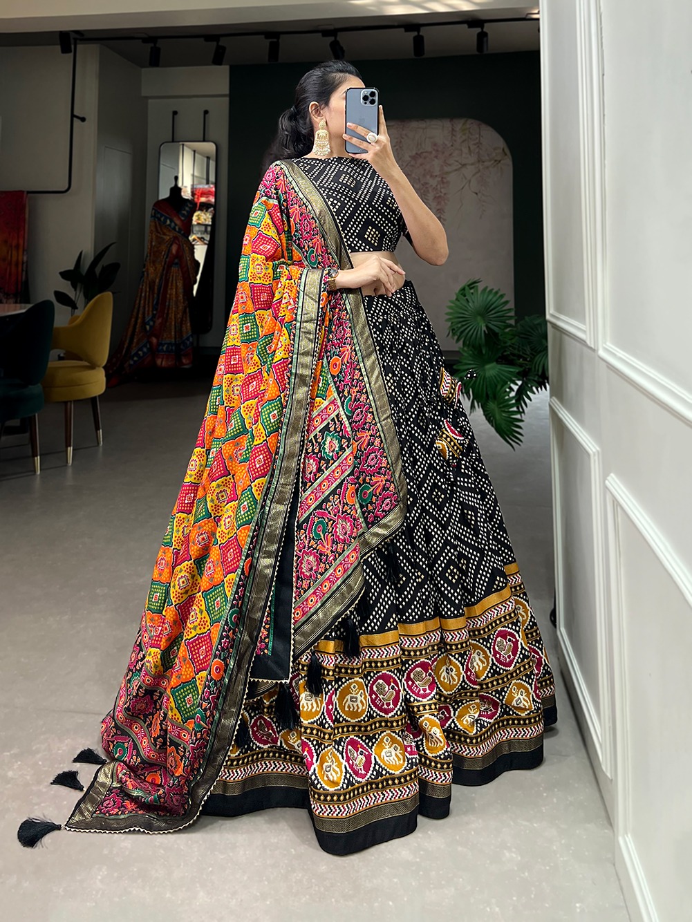 Golden Delights: Diwali Net Lehenga Choli Trends for 2023 |Zeel Clothing