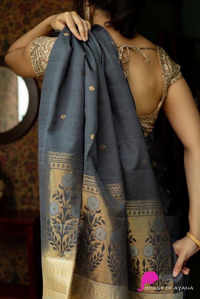 Grey Soft Silk Jacquard Work Fancy Saree - Image 3