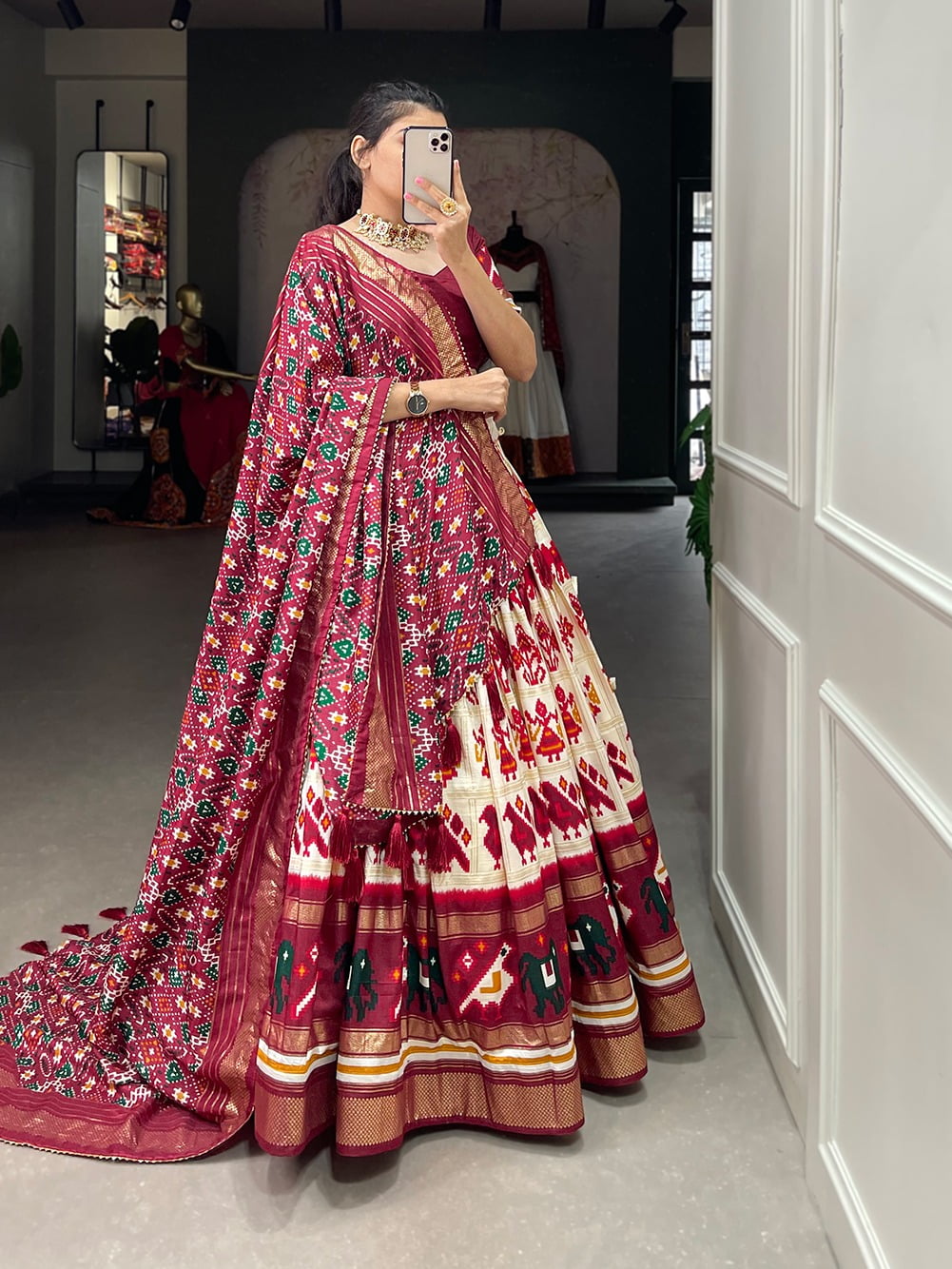 LNB1685 Off White Color Tussar Silk Patola Foil Printed Lehenga Choli Festive, Party, Wedding, Events etc. Expected Delivery 4-6 Working Days @2199/- | Lehenga, Bollywood Lehenga, Creative Lehenga, Designer Lehenga, Embroidered Lehenga, Party Wear Lehenga