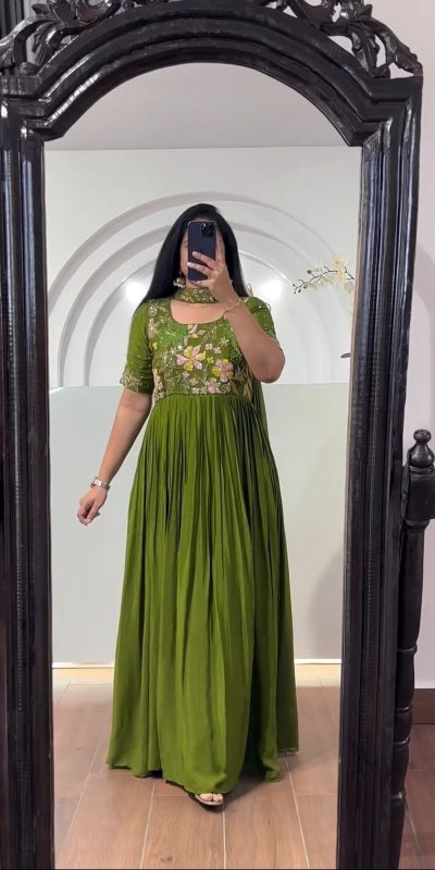 Pretty Green Color Faux Georgette Multi-Thread Work Anarkali Suit