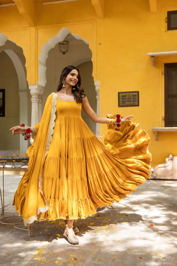 Dazzling Yellow Color Heavy Georgette Attached Pad Salwar Suit