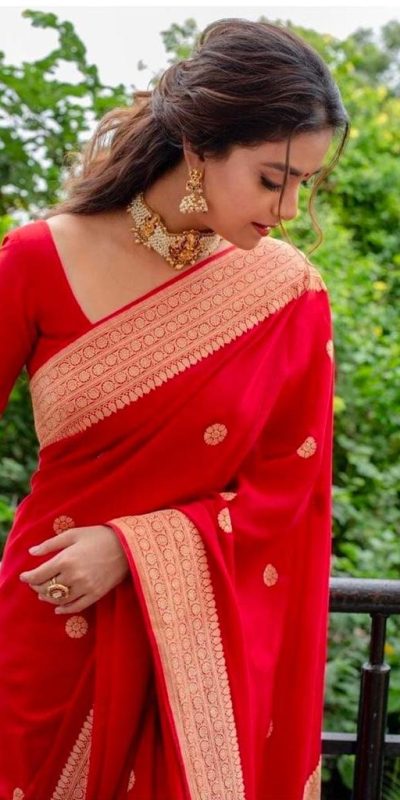 Keerthy Suresh Red Color Soft Lichi Silk Ordinary Design Saree