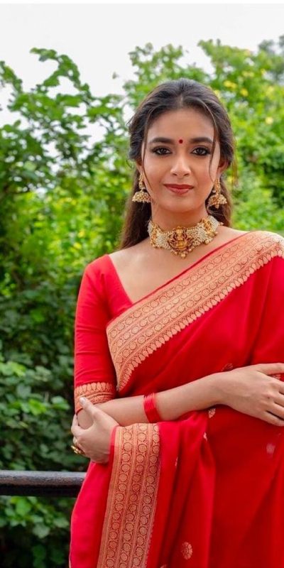 Keerthy Suresh Red Color Soft Lichi Silk Ordinary Design Saree
