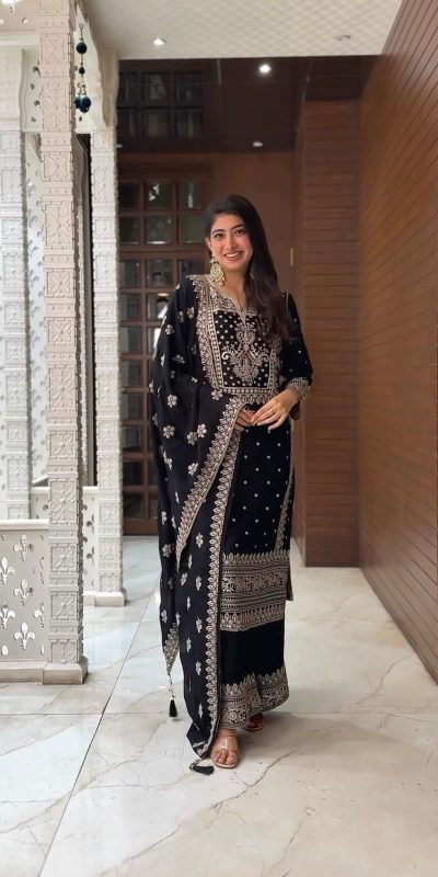 Splendorous Black Chinnon Silk Embroidery Work Salwar Suit