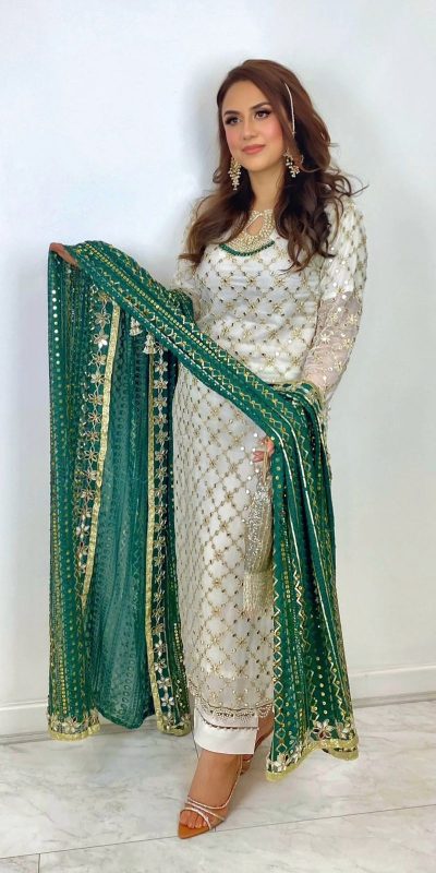 Aglow White & Green Color Georgette Embroidery Salwar Suit