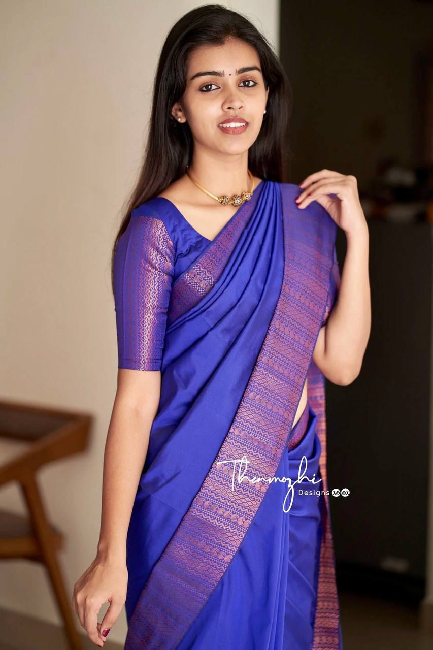 Jacquard Lichi Silk Blue Saree With Unstiched Blouse Piece