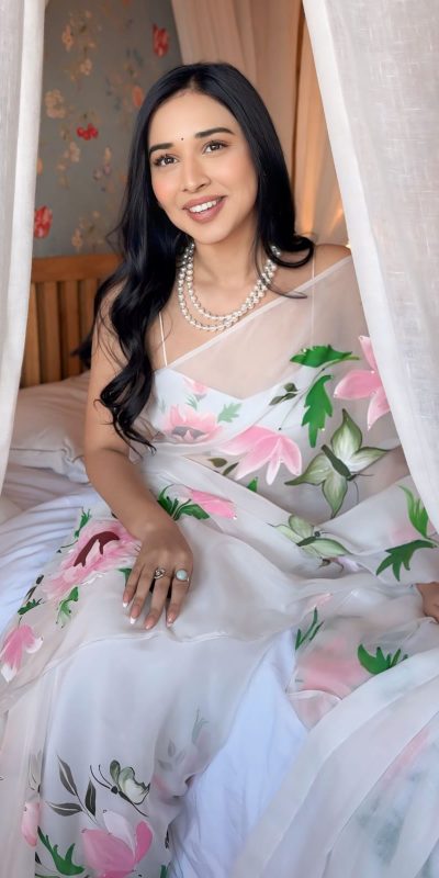 Pretty White Color Pure Soft Georgette Silk Design All Over Saree