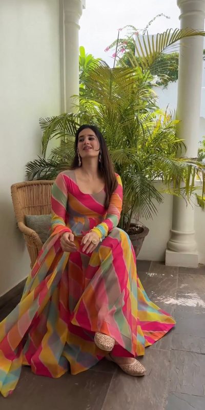 Luminous Malty Color Tabby Silk Digital Printed Salwar Suit