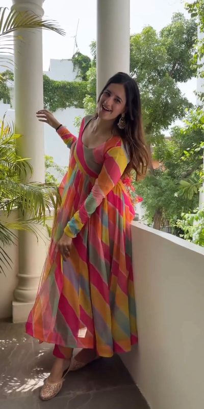 Luminous Malty Color Tabby Silk Digital Printed Salwar Suit