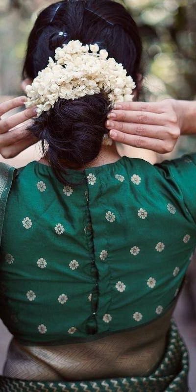 Majestic Green Color Soft Lichi Silk Ordinary Design Pallu Saree