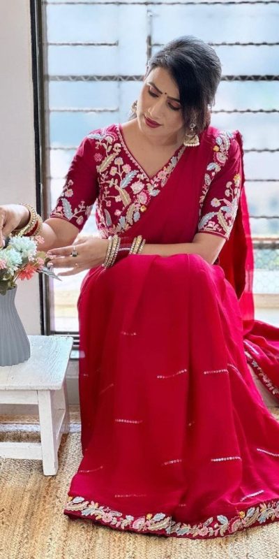 Perfect Red Color Rangoli Silk Beautiful Embroidery Saree