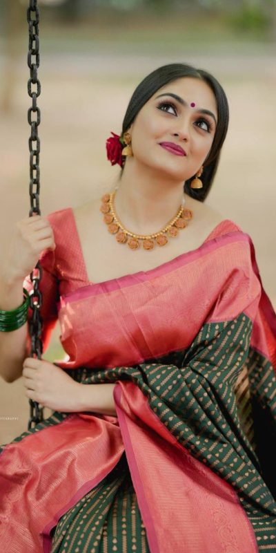 Special Green Color Soft Lichi Silk Ordinary Design Pallu Saree