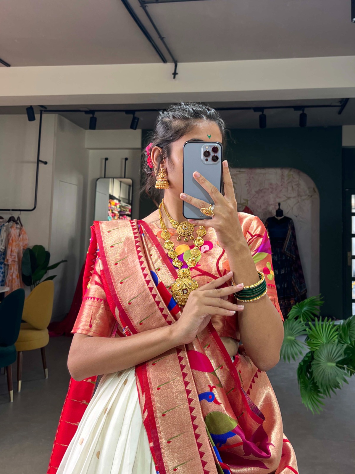 LNB 2005 White Jacquard Silk Weaving Zari Lehenga Choli Festive Party Wedding, Events etc. Delivery 4-6 Working Days @3499/- | Lehenga, Bollywood Lehenga, Creative Lehenga, Designer Lehenga, Embroidered Lehenga, Party Wear Lehenga