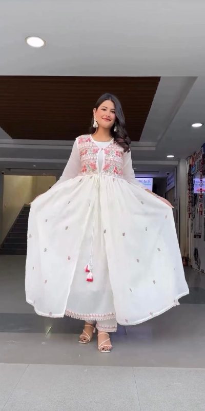 Graceful White Color Foix Georgette Thread Sequence Salwar Suit