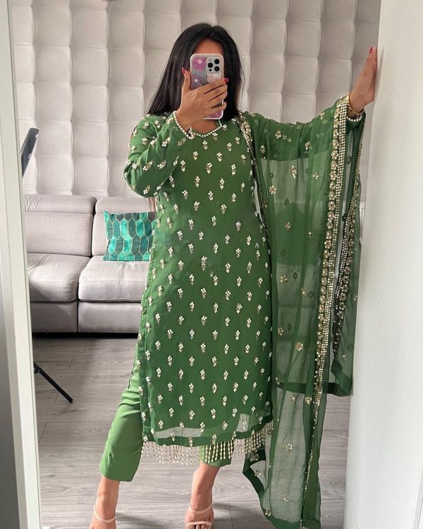 Grand Green Color Georgette Fancy Lace Border Salwar Suit