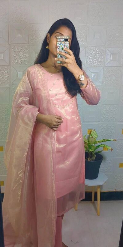 MF 788 Light pink Color Heavy Twill Golden Shining Fabric Kurti Casual, Wedding, Party, Festive, Events Etc. Expected Delivery 4-6 Working Days @1349/- | Kurti, Bollywood Kurti, Creative Kurtis, Designer Kurti, Party Wear Kurti, Selfie Kurti