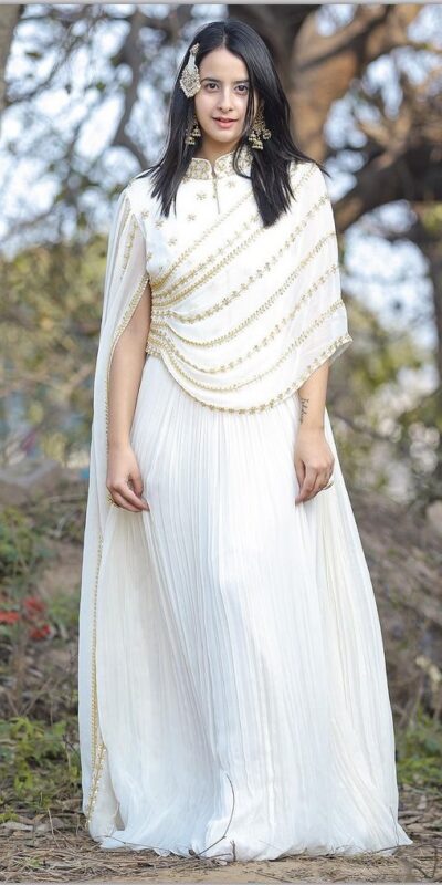 KT-204 White Color Georgette Threadbare With Sequin Work Anarkali Gown Wedding Party, Festive, Events Etc.4-6 Working Days@1699/- only | Gowns, Bollywood Gowns, Creative Gowns, Designer Gowns, Embroidered Gowns, Party Wear Gowns, Straight Suits