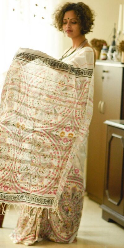 KT 197 White Color S Heavy Dola Silk Digital Print Saree Casual, Wedding, Festive, Events . Expected Delivery 4-6 Working Days @1449/- only | Sarees, Bollywood Sarees, Creative Sarees, Designer Sarees, Embroidered Sarees, Ethnic Saree, Modern Digital sarees, Party Wear Sarees