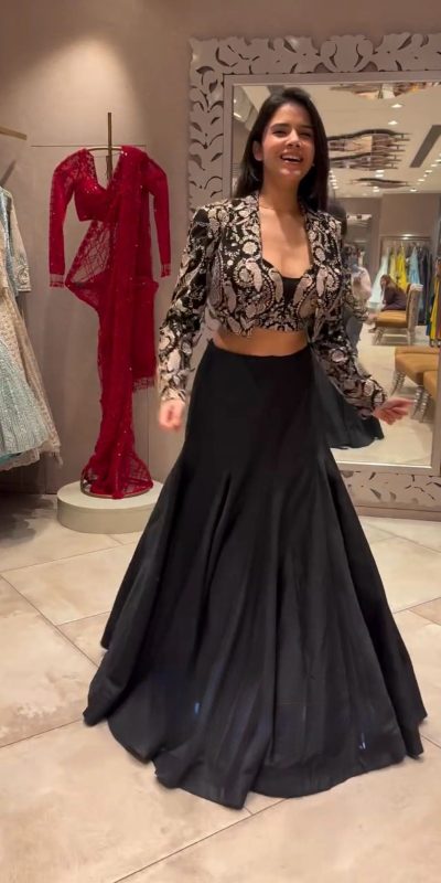 Resplendent Black Color Tapeta Silk Thread With Sequence Lehenga Choli