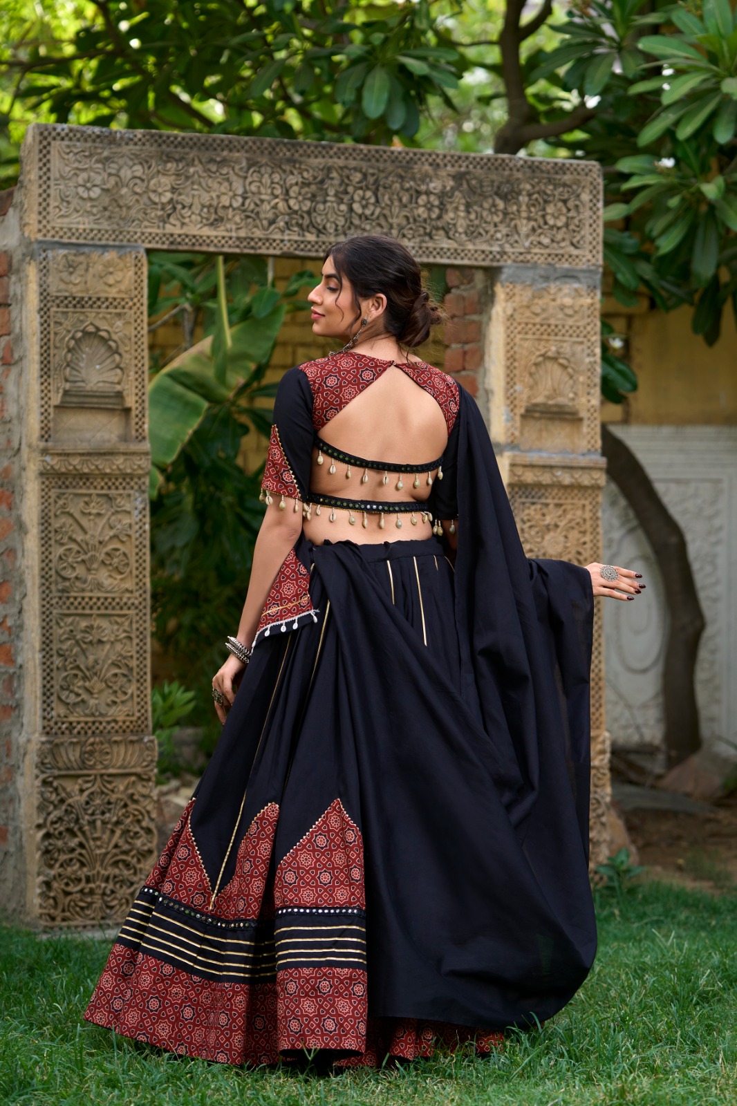 LNB 1671 Black Color Pure Cotton Plain Printed Mirror Work Gota Patti Lehenga Choli Wedding, Party, Festive, Events Etc. Delivery 4-6 Working Days Rs 3999 | Lehenga, Bollywood Lehenga, Creative Lehenga, Designer Lehenga, Embroidered Lehenga, Party Wear Lehenga