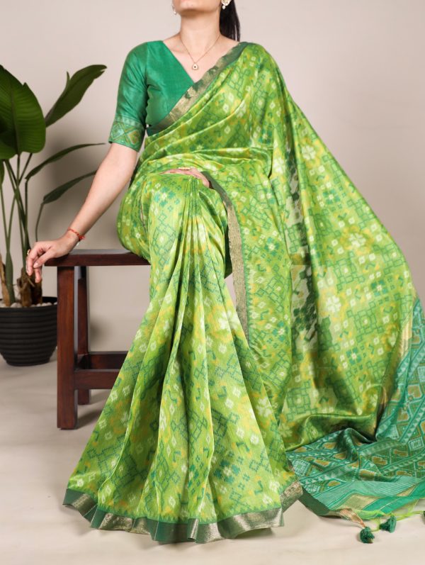 YNF 7416 Green Color Jacquard Silk Patola Print Zari Weaving Work Saree Casual, Wedding, Festive, Events . Expected Delivery  4-6 Working Days @2599/- only                                                                                | Sarees, Bollywood Sarees, Creative Sarees, Designer Sarees, Embroidered Sarees, Ethnic Saree, Modern Digital sarees, Party Wear Sarees