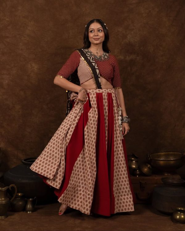 LG 644 Red Color Printed Polly Reyon Lehenga Choli Wedding, Party, Festive, Events Etc. Delivery 4-6 Working Days Rs 1999 | Lehenga, Bollywood Lehenga, Creative Lehenga, Designer Lehenga, Embroidered Lehenga, Party Wear Lehenga