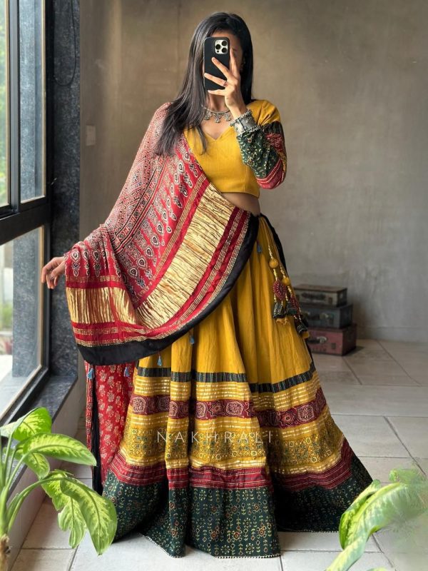 BE 389 Black Color Polyester Rayon With Print Lehenga Choli Wedding, Party, Festive, Events Etc. Delivery 4-6 Working Days Rs 2249 | Lehenga, Bollywood Lehenga, Creative Lehenga, Designer Lehenga, Embroidered Lehenga, Party Wear Lehenga