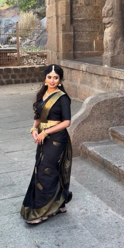 KP 5095 Butti Black Color Jacquard With Designer Work All Over Saree . Exclusive Offer ₹1344. Delivery 4-6 Working Days. Shop now. | Sarees, Bollywood Sarees, Creative Sarees, Designer Sarees, Embroidered Sarees, Ethnic Saree, Modern Digital sarees, Party Wear Sarees