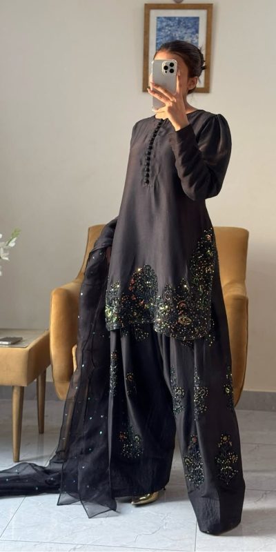SRK 5267 Black Pure Natural Crep Silk with Embroidery Work Salwar Suit . Exclusive Offer ₹1949. Delivery 4-6 Working Days. Shop now. | Jump Suits, Salwar suit, Casual Suits, Creative suits, Designer Suits, Palazzo Suits, Party Wear Suits, Patiala Suits, Straight Suits