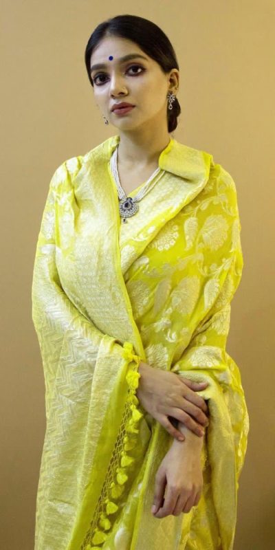 KP 1073 Light Yellow Soft Lichi Silk Saree Perfect for Wedding, Party, Sangeet, Ethnic Day, Festival Celebrations Get it for ₹1399. Delivery 4-6 Working Da | Sarees, Bollywood Sarees, Creative Sarees, Designer Sarees, Embroidered Sarees, Ethnic Saree, Modern Digital sarees, Party Wear Sarees