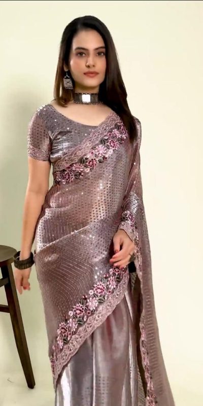 BT Sarangi Onion Premium Jimmy cho Silk Saree with Embroidery Work & Zari Work. Exclusive Offer ₹2899. Delivery 4-6 Working Days. Shop now. | Sarees, Bollywood Sarees, Creative Sarees, Designer Sarees, Embroidered Sarees, Ethnic Saree, Modern Digital sarees, Party Wear Sarees
