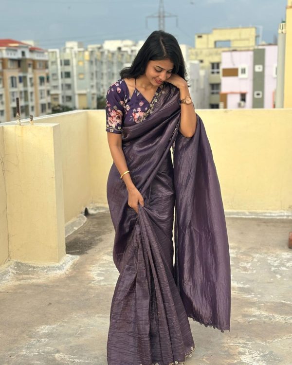 AC Gold Crush Purple Gold Crush with Lace Border & Lace Work Saree . Festive Deal ₹2599. Delivery 4-6 Working Days. Shop now. | Sarees, Bollywood Sarees, Creative Sarees, Designer Sarees, Embroidered Sarees, Ethnic Saree, Modern Digital sarees, Party Wear Sarees