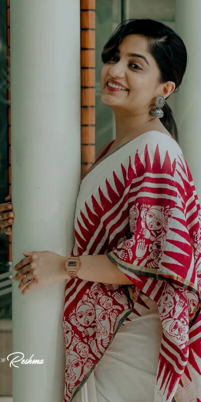 BT 433 Red Soft Cotton with Lace Work & Digital Print Saree . Exclusive Offer ₹1449. Delivery 4-6 Working Days. Shop now. | Sarees, Bollywood Sarees, Creative Sarees, Designer Sarees, Embroidered Sarees, Ethnic Saree, Modern Digital sarees, Party Wear Sarees