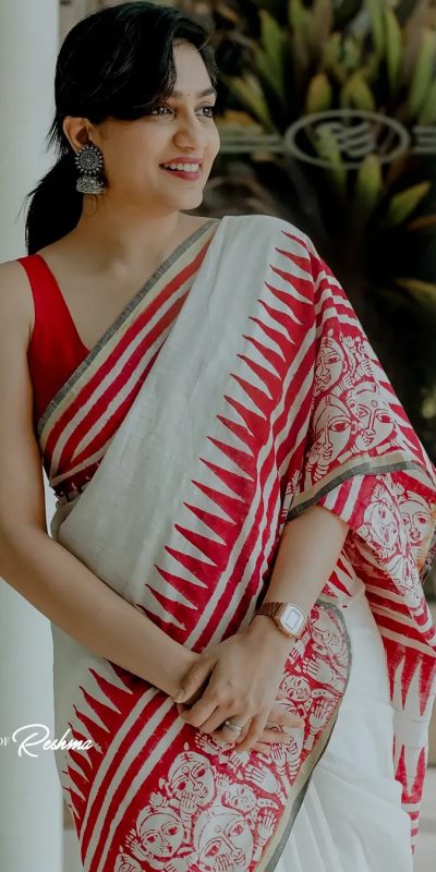 BT 433 Red Soft Cotton with Lace Work & Digital Print Saree . Exclusive Offer ₹1449. Delivery 4-6 Working Days. Shop now. | Sarees, Bollywood Sarees, Creative Sarees, Designer Sarees, Embroidered Sarees, Ethnic Saree, Modern Digital sarees, Party Wear Sarees