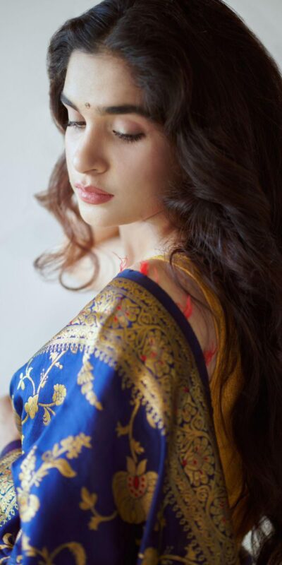 KP 1029 Royal Blue Soft Banarsari Silk Saree Perfect for Wedding, Party, Lohri, Eid, Reception – . Available at ₹1549 only. Delivery 4-6 Working | Sarees, Bollywood Sarees, Creative Sarees, Designer Sarees, Embroidered Sarees, Ethnic Saree, Modern Digital sarees, Party Wear Sarees