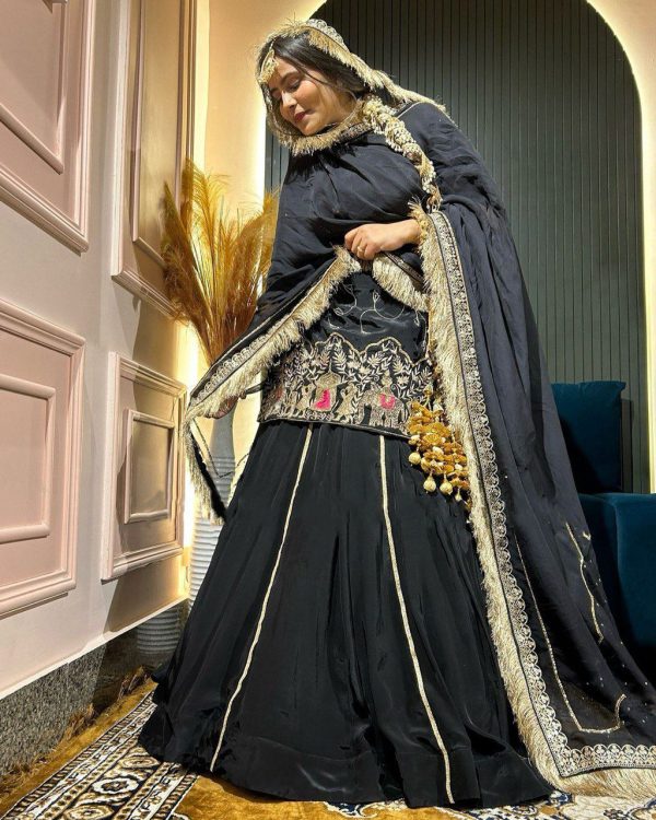 RTC 5865 Black Natural Crep with Bead Work & Lace Work Silk Salwar Suit . Now at just ₹2499. Delivery 4-6 Working Days. Shop now. | Jump Suits, Salwar suit, Casual Suits, Creative suits, Designer Suits, Palazzo Suits, Party Wear Suits, Patiala Suits, Straight Suits