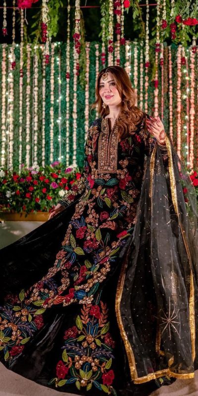 AD 061 Black Viscose velvet Lehenga Choli Perfect for Wedding, Party, Traditional Day, Holi, Ethnic Day – . Affordable Price ₹3099. Delivery 4-6 Worki | Lehenga, Bollywood Lehenga, Creative Lehenga, Designer Lehenga, Embroidered Lehenga, Party Wear Lehenga