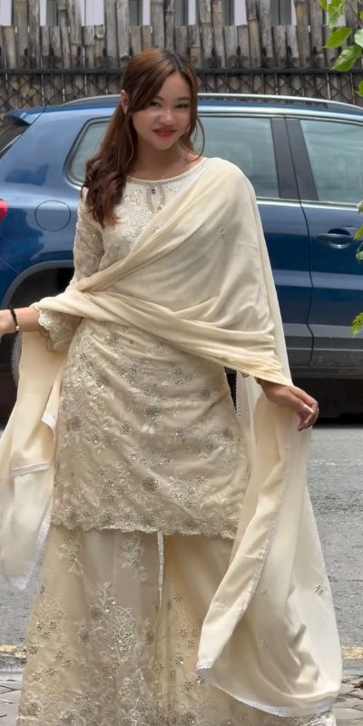 AD 196 Off White Faux Georgette Salwar Suit Perfect for Wedding, Party, Ganesh Chaturthi, Onam, Baisakhi . Exclusive Offer ₹2149. Delivery 4-6 Working Days | Jump Suits, Salwar suit, Casual Suits, Creative suits, Designer Suits, Palazzo Suits, Party Wear Suits, Patiala Suits, Straight Suits