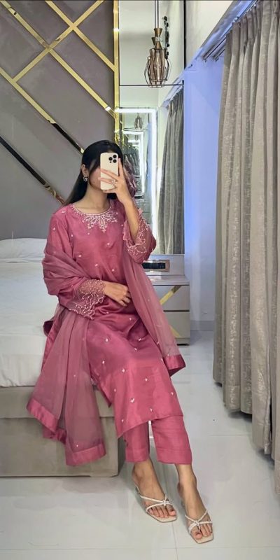 LG 1953 Pink Moss Satin Salwar Suit with Embroidery Work & Bead Work. Now at just ₹1999. Delivery 4-6 Working Days. Shop now. | Jump Suits, Salwar suit, Casual Suits, Creative suits, Designer Suits, Palazzo Suits, Party Wear Suits, Patiala Suits, Straight Suits