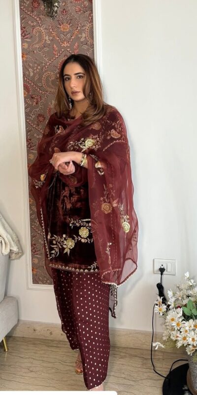 BE 408 Brown Soft Organza Salwar Suit with Lace Work & Embroidery Work. Special Price ₹2049. Delivery 4-6 Working Days. Shop now. | Jump Suits, Tops & Bottoms, Track Suits, Salwar suit, Casual Suits, Creative suits, Designer Suits, Palazzo Suits, Party Wear Suits, Patiala Suits, Straight Suits, Trendy Wear