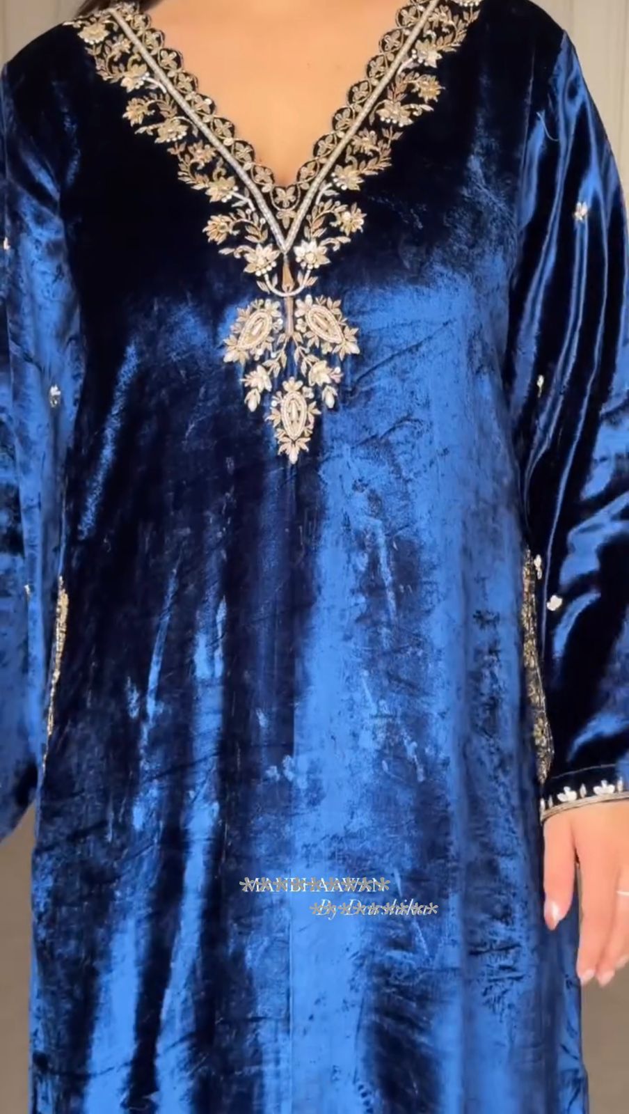 LG 2025 Navy Blue Velvet Salwar Suit with Embroidery Work & Lace Work. Exclusive Offer ₹1899. Delivery 4-6 Working Days. Shop now. | Jump Suits, Tops & Bottoms, Track Suits, Salwar suit, Casual Suits, Creative suits, Designer Suits, Palazzo Suits, Party Wear Suits, Patiala Suits, Straight Suits, Trendy Wear