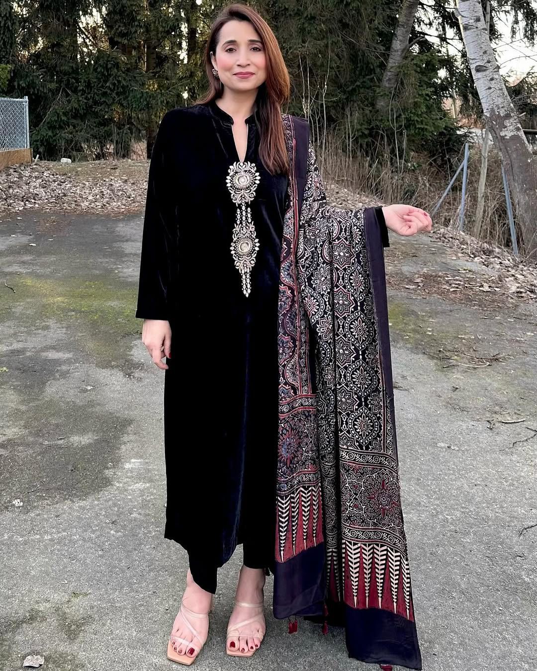 LG 2026 Navy Blue Velvet Salwar Suit with Embroidery Work. Introductory Price ₹1849. Delivery 4-6 Working Days. Shop now. | Jump Suits, Tops & Bottoms, Track Suits, Salwar suit, Casual Suits, Creative suits, Designer Suits, Palazzo Suits, Party Wear Suits, Patiala Suits, Straight Suits, Trendy Wear