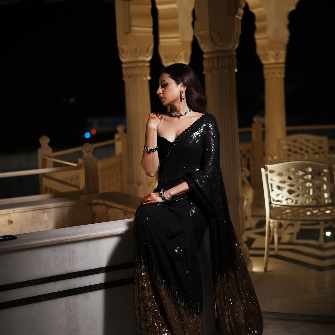 JR 636 Black Color Georgette Saree with Embroidery Work & Lace Work. Special Price ₹1899. Delivery 4-6 Working Days. Shop now. | Sarees, Bollywood Sarees, Creative Sarees, Designer Sarees, Embroidered Sarees, Ethnic Saree, Modern Digital sarees, Party Wear Sarees