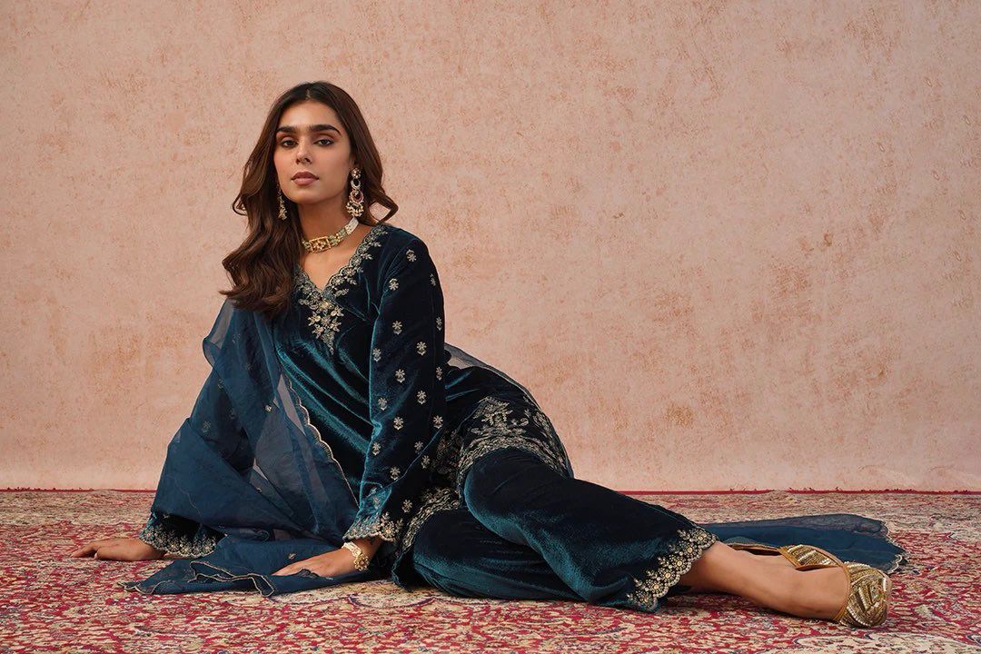 BE 420 Blue Color Organza Salwar Suit with Embroidery Work. Available at ₹2099 only. Delivery 4-6 Working Days. Shop now. | Jump Suits, Tops & Bottoms, Track Suits, Salwar suit, Casual Suits, Creative suits, Designer Suits, Palazzo Suits, Party Wear Suits, Patiala Suits, Straight Suits, Trendy Wear