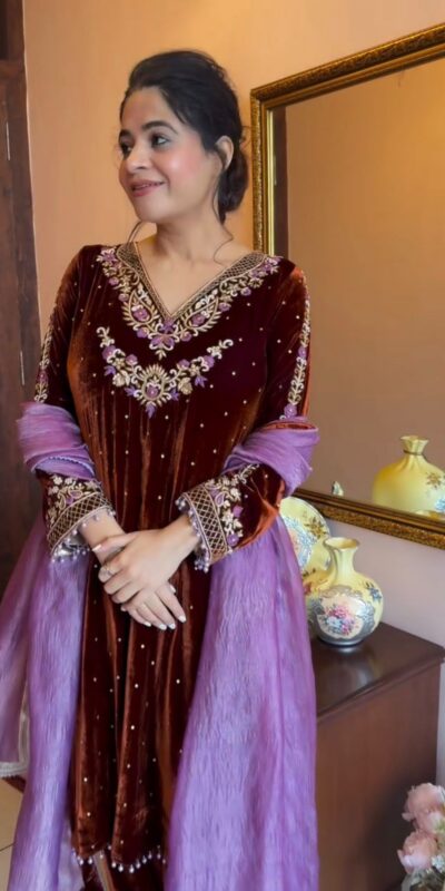 LG 2039 Brown Velvet Salwar Suit with Bead Work & Embroidery Work. Best Price ₹1999. Delivery 4-6 Working Days. Shop now. | Jump Suits, Tops & Bottoms, Track Suits, Salwar suit, Casual Suits, Creative suits, Designer Suits, Palazzo Suits, Party Wear Suits, Patiala Suits, Straight Suits, Trendy Wear